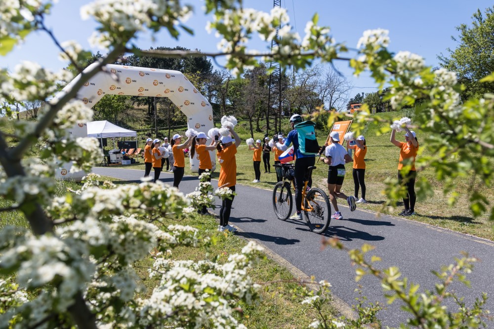 Versenyzők a XX. NN Ultrabalaton futóversenyen.