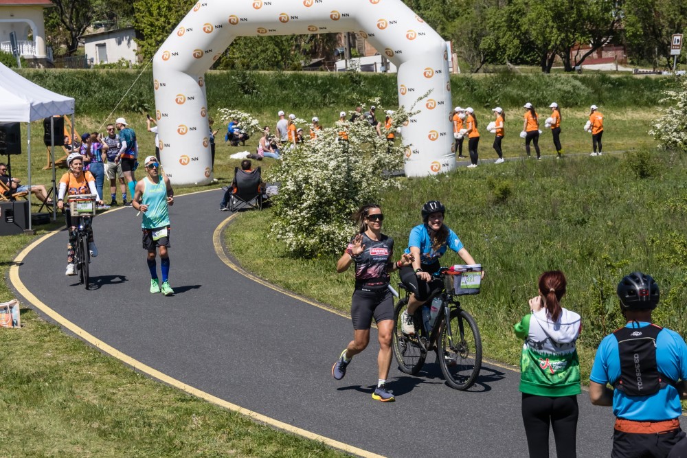 Versenyzők a XX. NN Ultrabalaton futóversenyen.