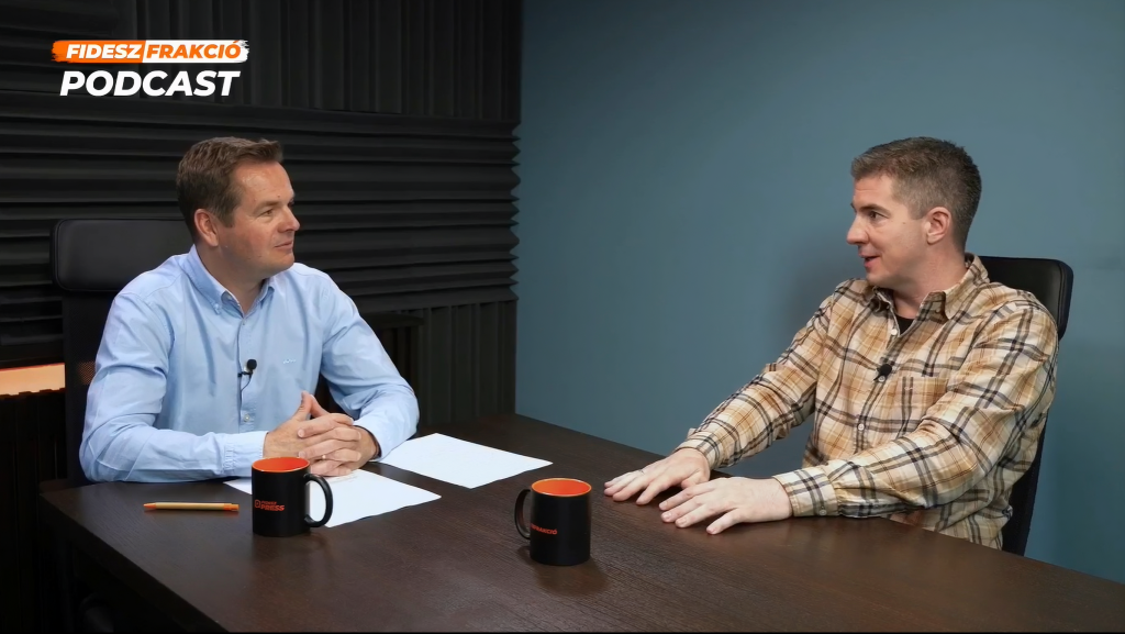 Kocsis Máté szerint a Tisza nem fogja tudni kiszolgálni a konzervatív szavazókat, mert „ott fog legyeskedni Iványi Gábor”