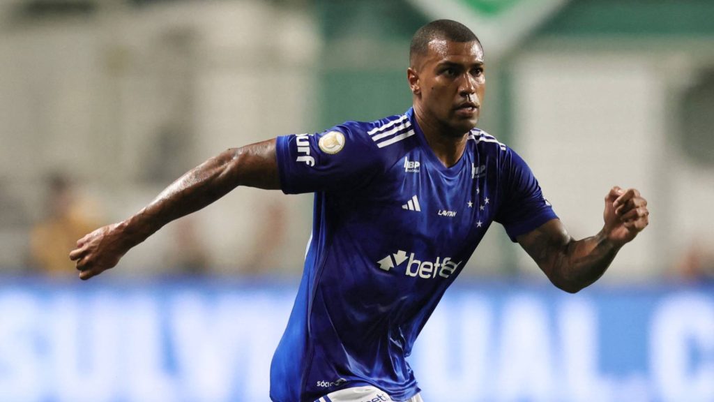 Krokodilnak ábrázolt kapusán gúnyolódott, felfüggesztették a Cruzeiro futballistáját