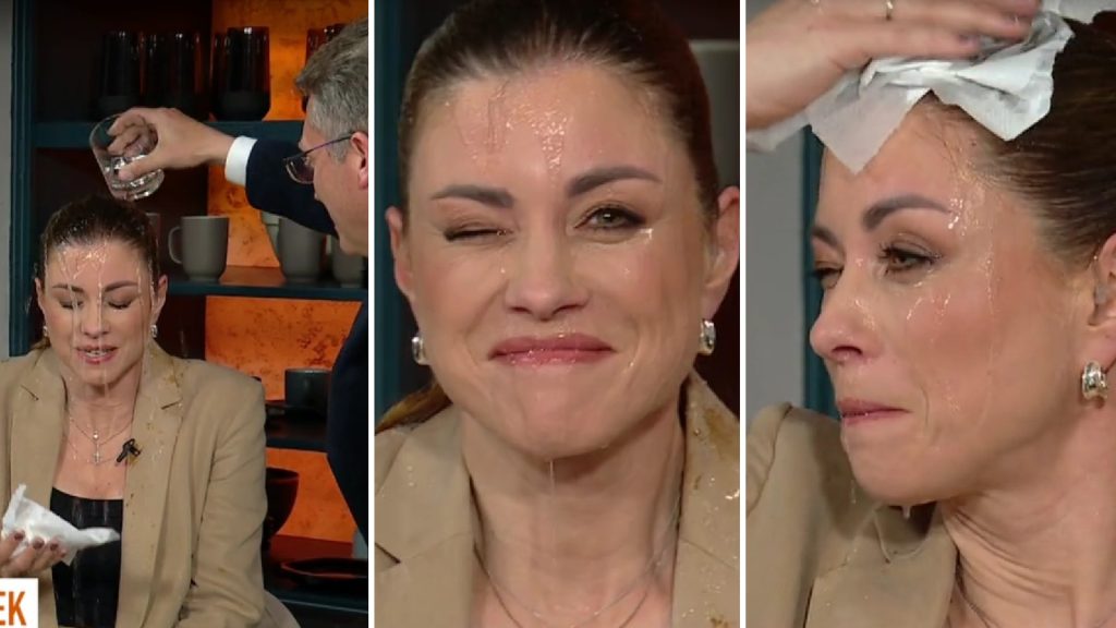 „Az egész pohárral kellett volna, miniszter úr” – elégedetlenkedett a Mokka műsorvezetője, mire Hankó Balázs nyakon öntötte egy deci vízzel