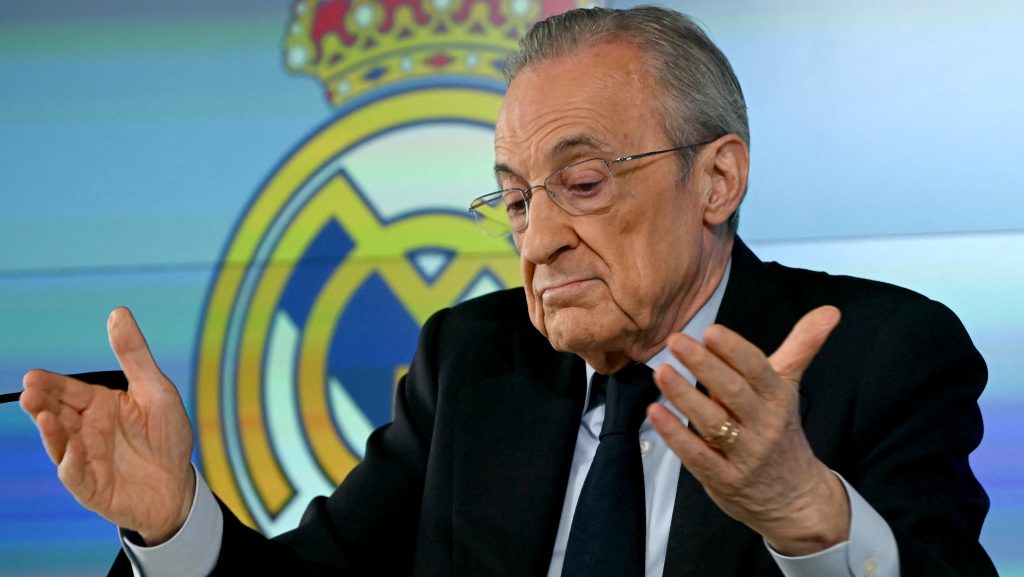Florentino Pérez a sajtótájékoztatón.