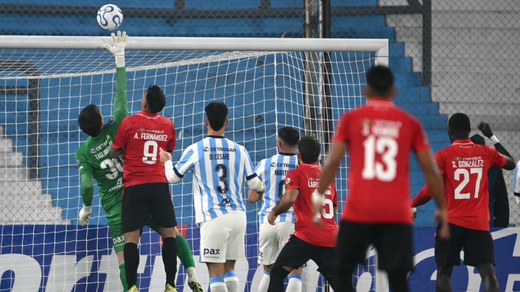 Copa Sudamericana Racing Club Caracas abszurd gól