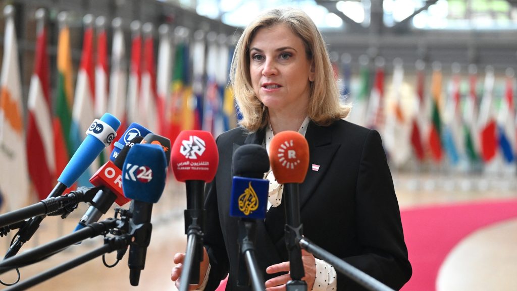 Az orosz-ukrán háború eszkalációja miatt Ausztria bekérette az orosz nagykövetet
