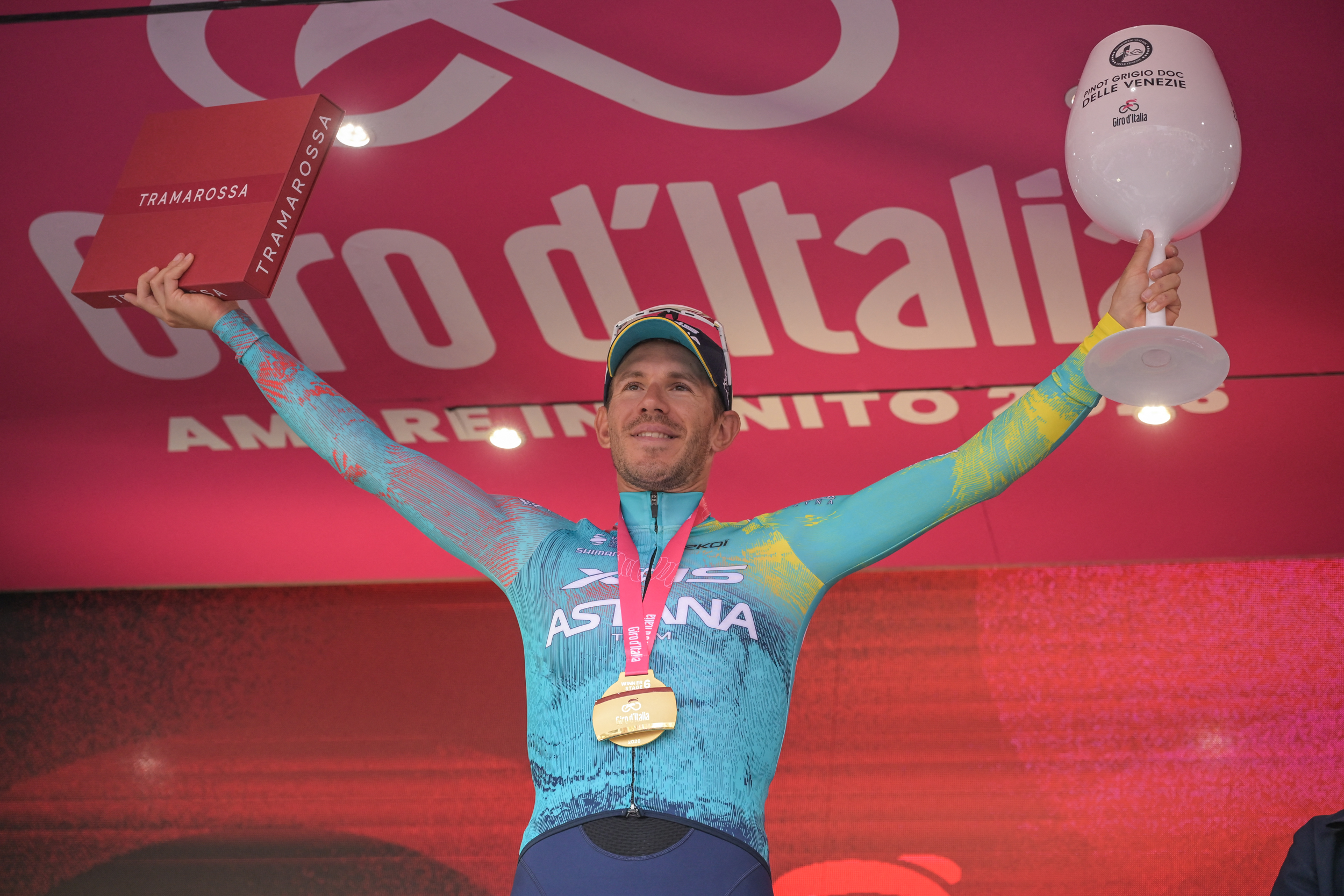 Giro d'Italia 6. szakasz körforgalom nézők közúti veszélyeztetés