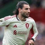 Szoboszlai Dominik manchester united liverpool szurkolók mutogatás