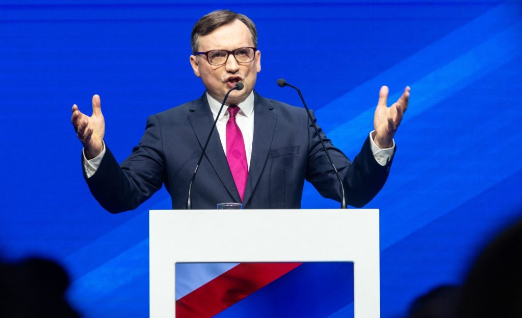 Amerikába menekült Budapestről a menedékjogot kapott lengyel igazságügyi miniszter