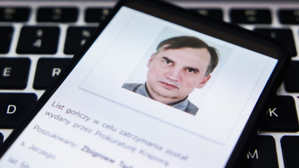 „Élvezi az amerikai szabadságot” a Budapestről elmenekült volt lengyel igazságügyi miniszter