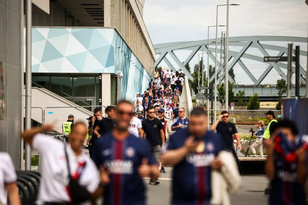 Balhéztak a drukkerek a belvárosban, gyerekvédelmis fiataloknak adott belépőt a kormány – élő hírfolyam a BL-döntőről 1 bl döntő psg arsenal élő hírfolyam