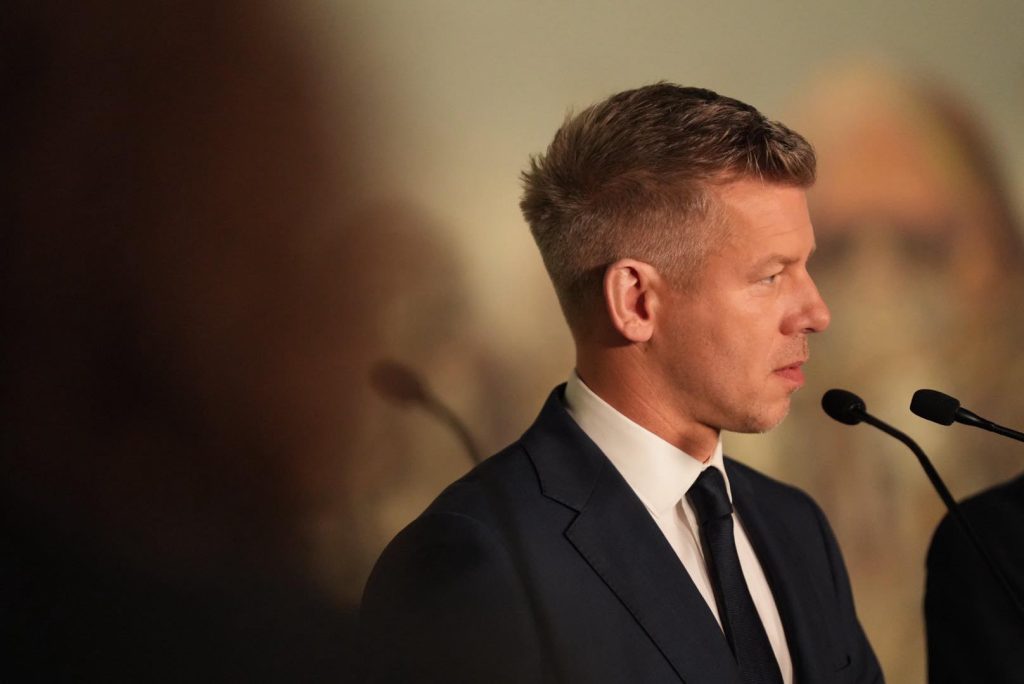 A Biblia visszanyalt – vallásfilozófus a Magyar Péternek szánt idézetről