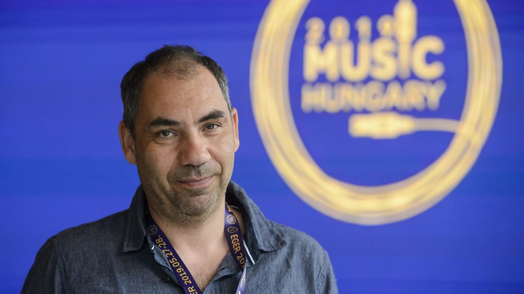 Weyer Balázs az NKA-s pénzszórásról: Normális esetben a mostani összegek töredékéért is 30-40 oldalakat kell írni a pályázatban