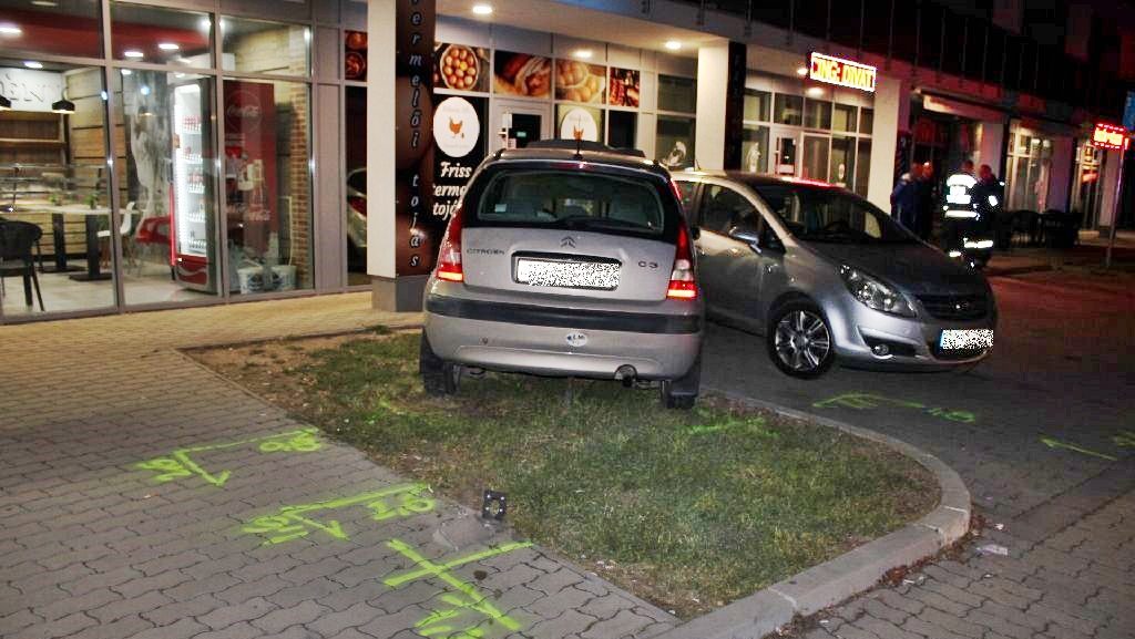 Anyósülésre borulva aludt el a baleseteket okozó sofőr