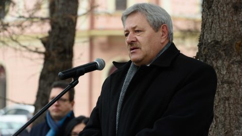 Takács Csaba, a Romániai Magyar Demokrata Szövetség (RMDSZ) volt ügyvezetõ elnöke, a Communitas Alapítvány elnöke