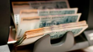 350 millió forintos bírság a MEKH-től.