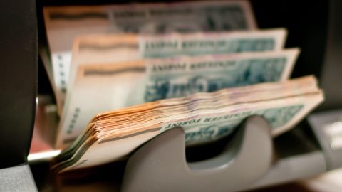 350 millió forintos bírság a MEKH-től.