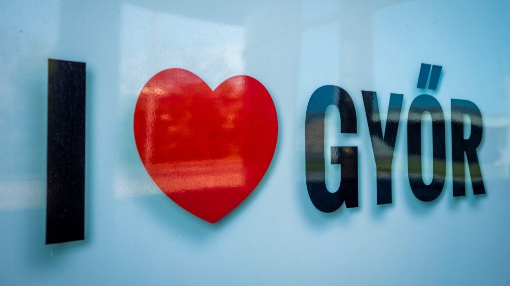 Megszűnik a Fidesz szócsöveként számontartott Győr+ Hetilap