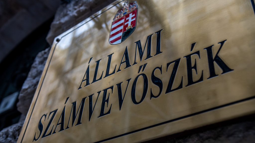MNB-botrány: házkutatást tartott és iratokat foglalt le az ügyészség az Állami Számvevőszéknél