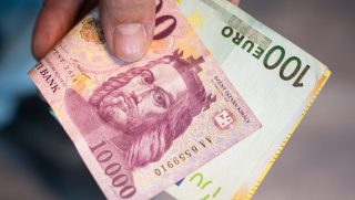 Szuperül van a forint ma.