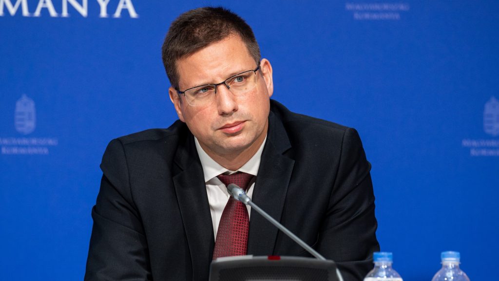 Volt, aki az államtitkároknál is jobban keresett Gulyás Gergely minisztériumában