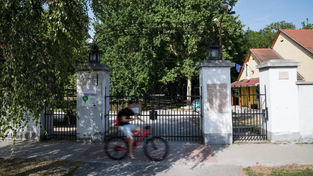 Kónya Endrét speciális módon, elkülönítve kezelték a Köztársasági Elnöki Hivatalban – politológus, alkotmányjogász és a Vidéki prókátor a kegyelmi ügyről