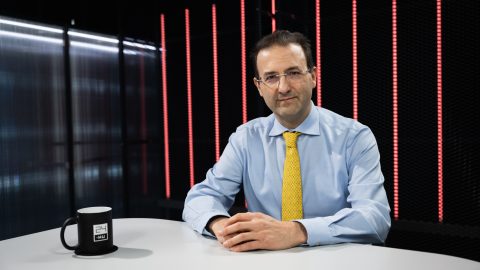 Orbán Krisztián a Della podcast felvétele előtt 2025. október 13-én., Image: 1045154489, Fotó: Szajki Bálint / 24.hu