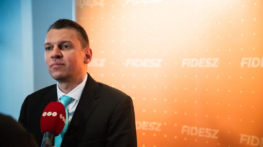 Menczer Tamás Bencsik András kritikájára: Bolondokkal ma nem foglalkozom