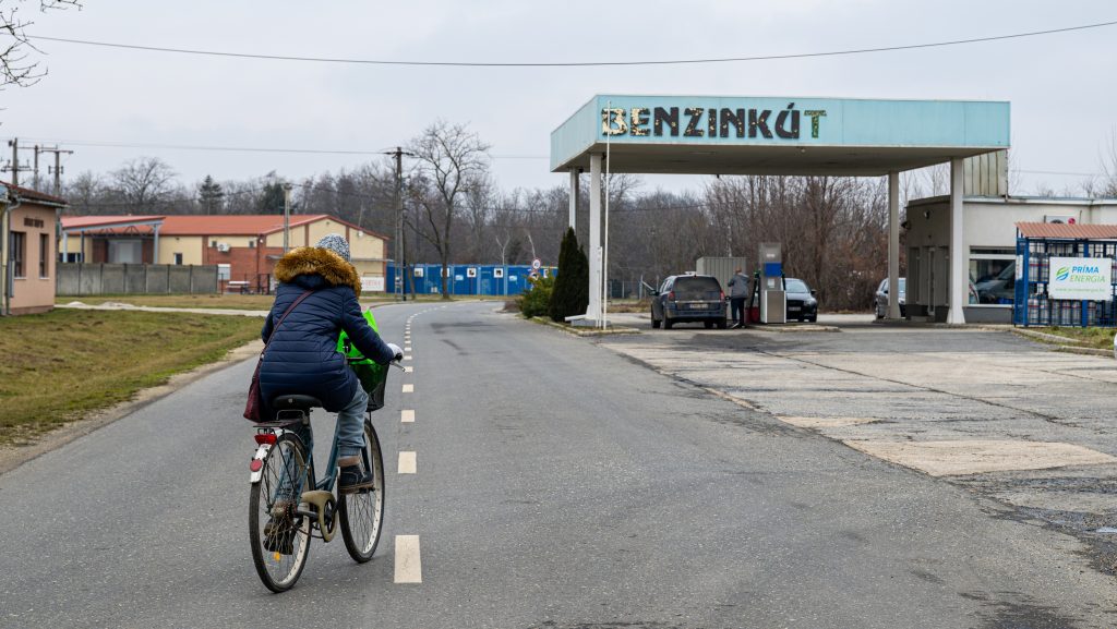FBSZ: Életben maradhatnak a kis benzinkutak a felszabadított készleteknek köszönhetően