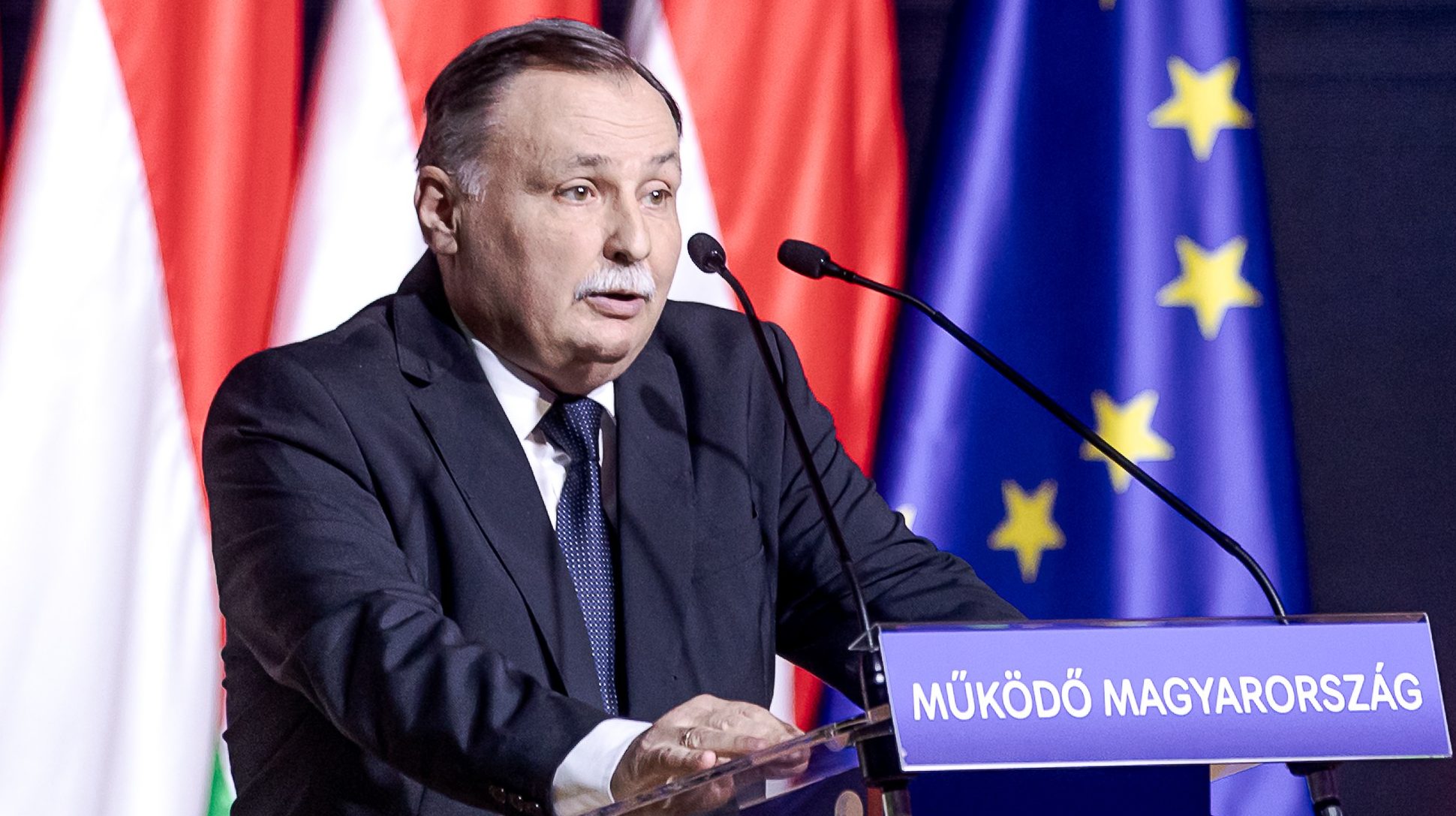 Gajdos László a Tisza Párt évértékelő rendezvényén 2026. február 15-én.