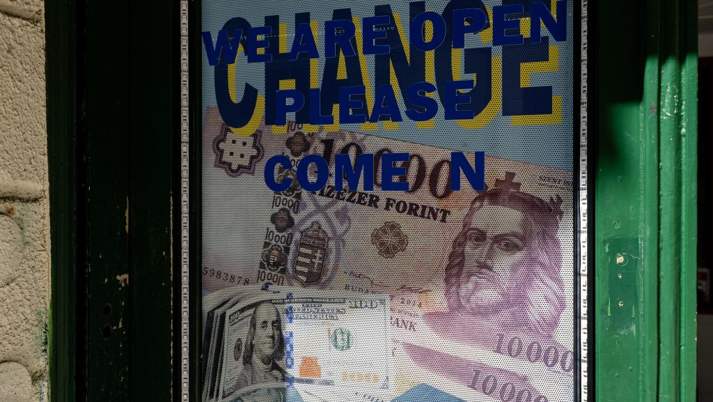 Megtört a lendület, gyengült a forint