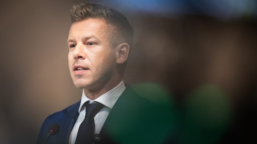 Kik járnak jól a Tisza tervezett szja-csökkentésével, illetve kiknek nem hoz változást?