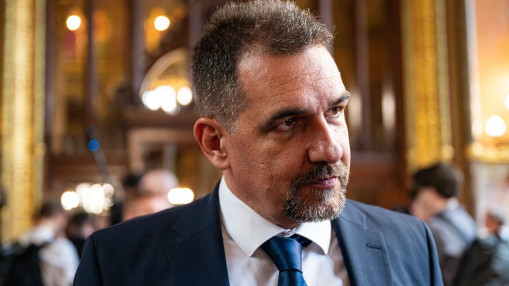 Az agrárminiszter intézkedik az ukrán élelmiszerimport-tilalom visszaállításáról.
