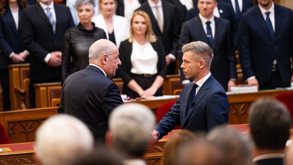 Magyar Péter Sulyok Tamás le nem mondásáról: Megérkezett a maffiafőnöktől az ukáz, hogy maradnia kell