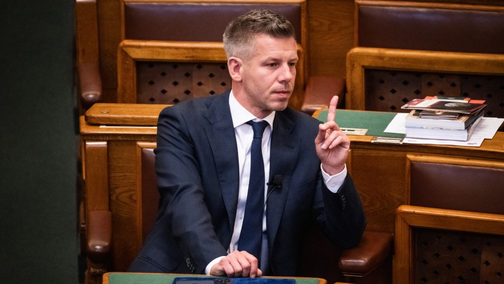 Reagált a Legfőbb Ügyészség és a GVH Magyar Péter felszólítására