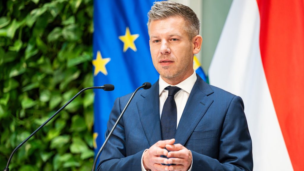 Magyar Péter pontosította a Tisza Alaptörvény-módosítását