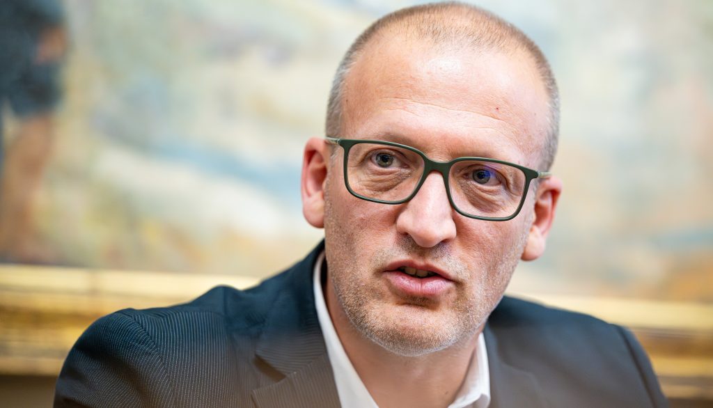 Tarr Zoltán: várjuk az információkat arról, hogy jutott el az NKA-pénz a Fidesz kedvezményezettjeihez