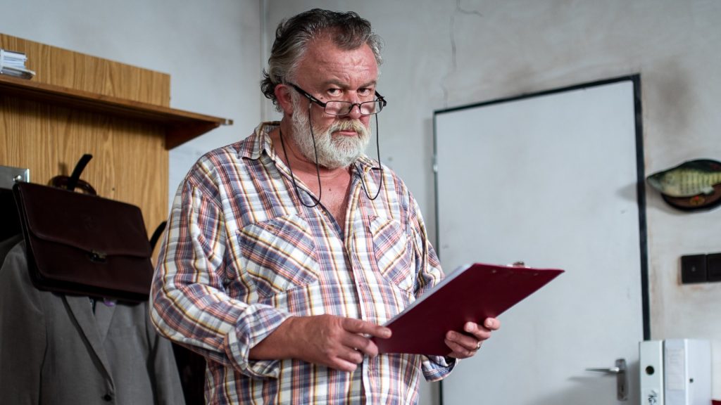 Csuja Imre nyugdíjasként is marad A mi kis falunk polgármestere