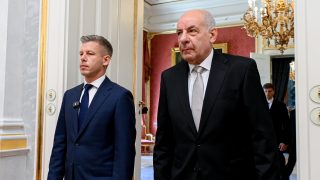 Magyar Péter, Sulyok Tamás