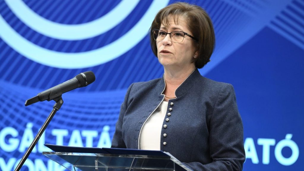 Példátlan eset: leszavazták a közmédiacég vezérigazgatójának, Áder egykori sajtófőnökének beszámolóját