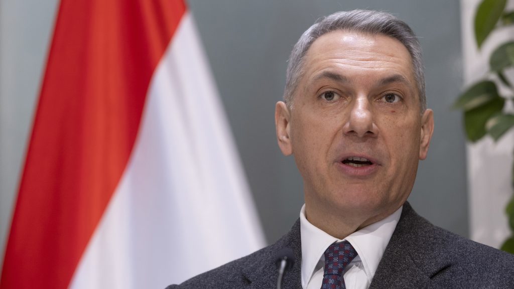 Lázár Jánost károkozóként citálják a bíróságra, amiért egy Mészáros-cég nem fizetett ki kétmilliárdot az alvállalkozójának