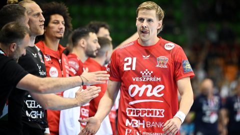 Bjarki Már Elisson a Veszprém játékosaként.