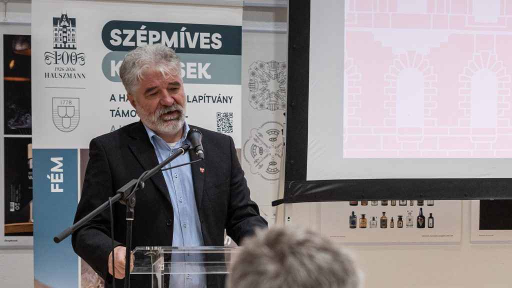 Erős István grafikusművész marad a Magyar Képzőművészeti Egyetem rektora
