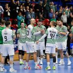 A Ferencváros játékosai a férfi kézilabda Európa Liga csoportkörében játszott FTC–Green Collect - Sport Lisboa e Benfica mérkőzést követően az Érd Arénában 2025. november 25-én. FTC-Green Collect - SL Benfica (portugál) 33-31.