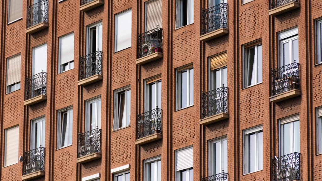 Duna House: Svájcból és az Egyesült Királyságból ugrott meg a lakáspiaci érdeklődés a választás után
