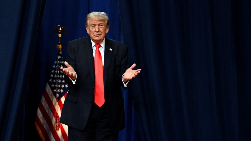 Trump ideiglenesen felfüggeszti a Hormuzi-szorosnál indított amerikai műveletet