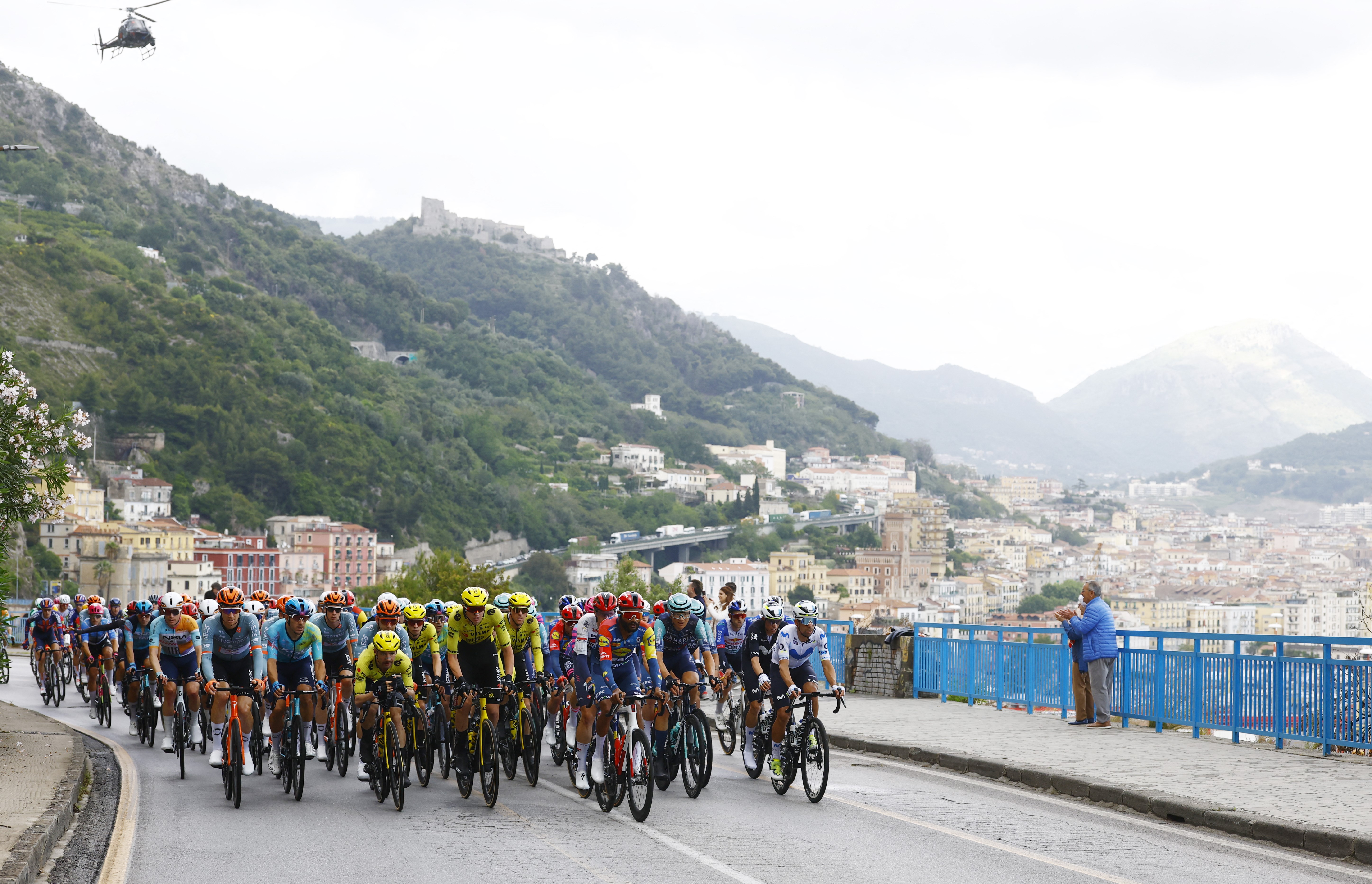 Giro d'Italia 6. szakasz körforgalom nézők közúti veszélyeztetés