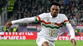 Lenny Joseph, a Ferencváros (b) és Sikou Niakaté, a portugál SC Braga játékosa a labdarúgó Európa-liga nyolcaddöntőjében játszott Ferencvárosi TC - SC Braga első mérkőzésen a Groupama Arénában 2026. március 12-én.