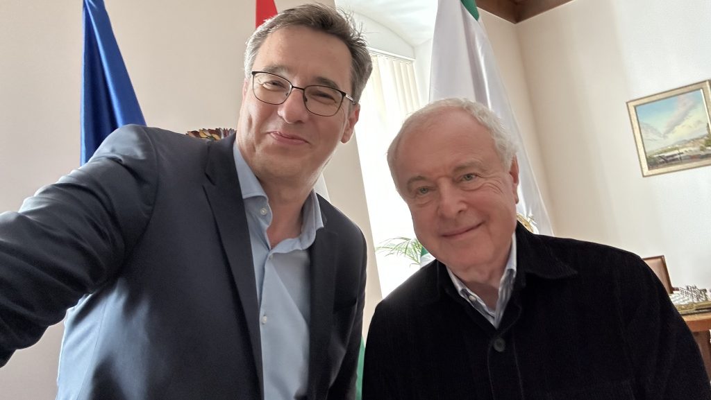 16 év után újra Budapesten járt Schiff András, aki ősszel két koncertet is ad a fővárosban
