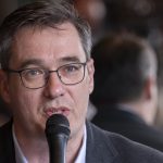 Karácsony Gergely főpolgármester a JazzFest Budapest 2026. koncertsorozatról tartott sajtótájékoztatón a budapesti Gozsdu-udvarban 2026. április 30-án. Tizenkét országból csaknem kétszáz zenész, köztük számos világsztár lép színpadra az ötödik JazzFest Budapesten. Június 27-től július 5-ig koncertet ad mások mellett Al Di Meola, Pat Metheny, Marcus Miller és Charles Lloyd.