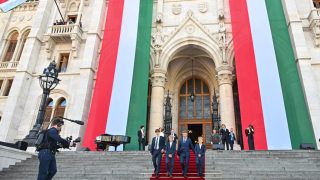 Magyar Péter és a fiai