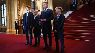 Magyar Péter, Magyarország nyolcadik miniszterelnöke és a három fia